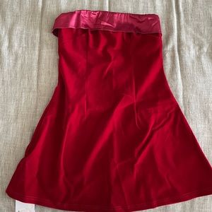 Commense red velvet dress